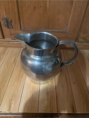 Pewter pitcher by Worcester Silver Company, England